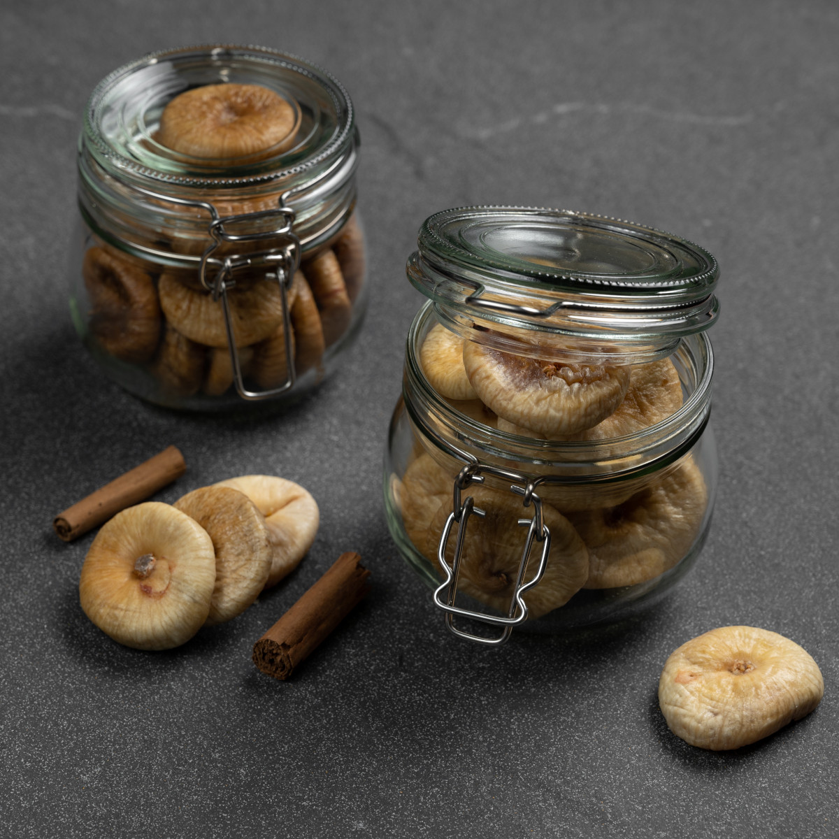 Λευκά και φυσικά αποξηρμένα σύκα